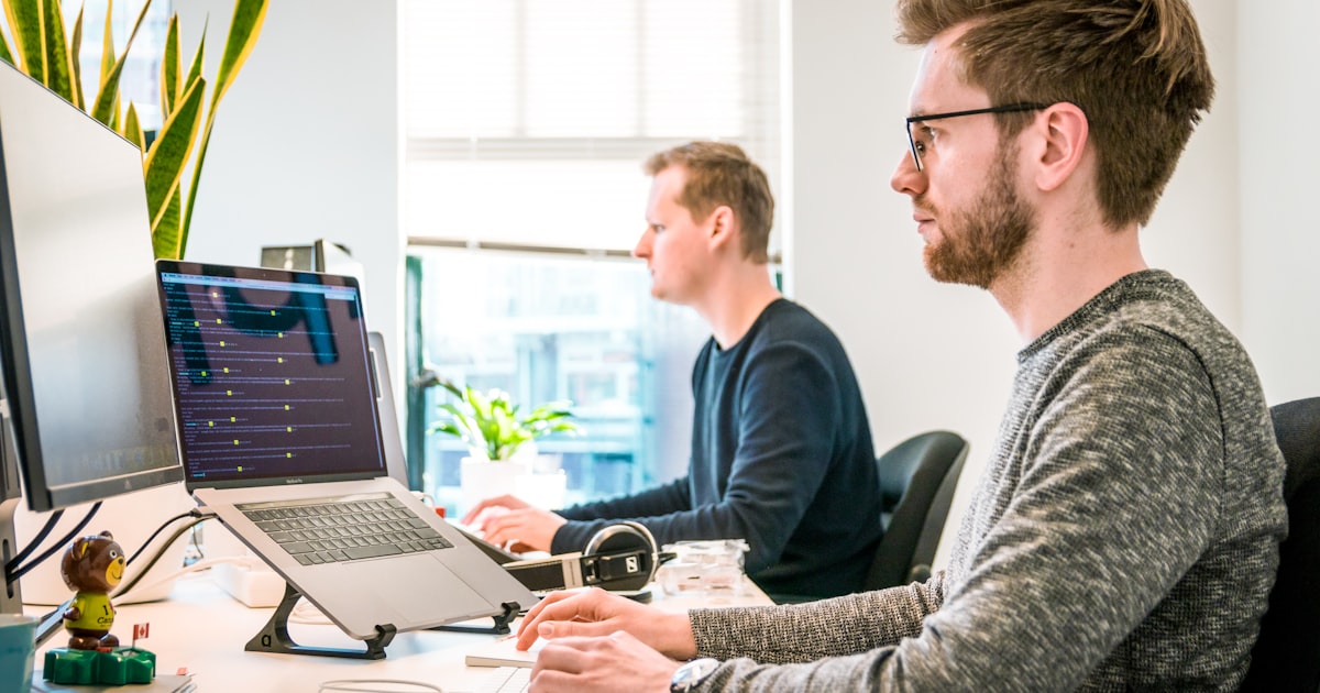 ノーコードで業務自動化 — 中小企業の5つの成功パターン